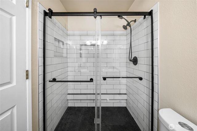 24501 234th Way SE, Maple Valley, WA 98038