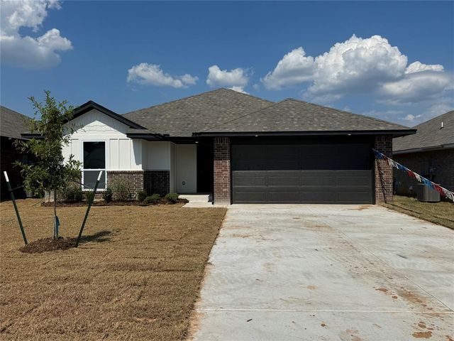 20657 Brush Creek Boulevard, Harrah, OK 73045