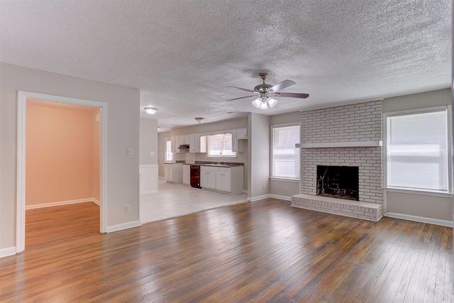 2880 CAVERN DR, Memphis, TN 38128