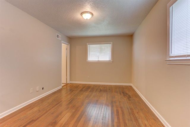 2880 CAVERN DR, Memphis, TN 38128