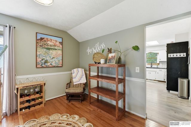 15183 T St, Omaha, NE 68137