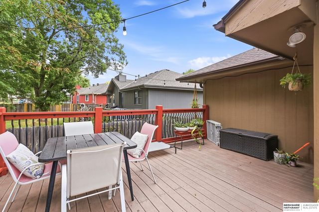 15183 T St, Omaha, NE 68137