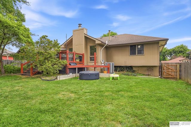 15183 T St, Omaha, NE 68137