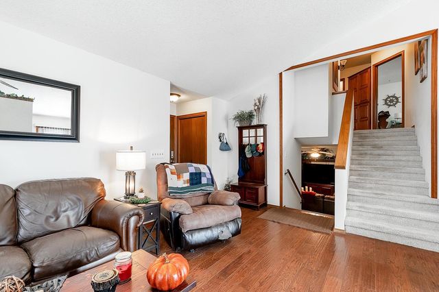 1613 E Horizon Dr, Derby, KS 67037