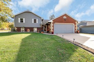 1613 E Horizon Dr, Derby, KS 67037