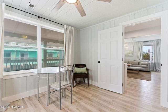 415 Carolina Beach Avenue N, Carolina Beach, NC 28428