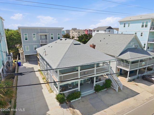 415 Carolina Beach Avenue N, Carolina Beach, NC 28428