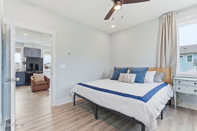 415 Carolina Beach Avenue N, Carolina Beach, NC 28428