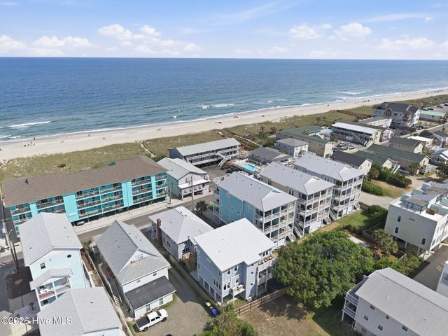 415 Carolina Beach Avenue N, Carolina Beach, NC 28428