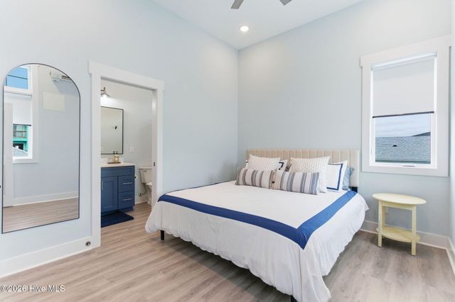 415 Carolina Beach Avenue N, Carolina Beach, NC 28428