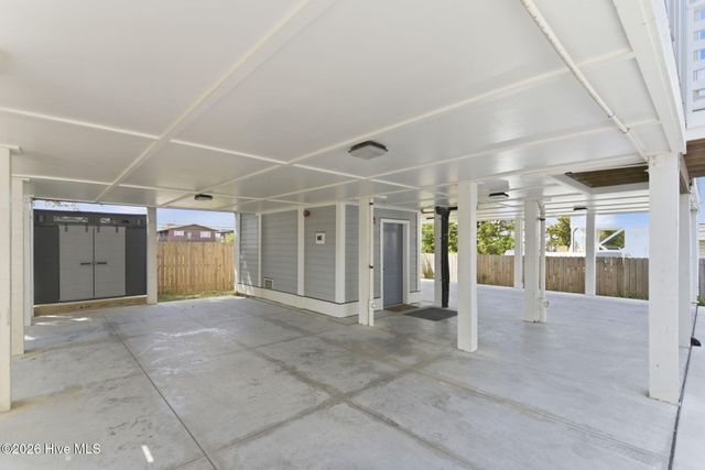 415 Carolina Beach Avenue N, Carolina Beach, NC 28428