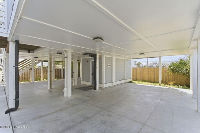 415 Carolina Beach Avenue N, Carolina Beach, NC 28428