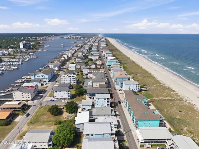 415 Carolina Beach Avenue N, Carolina Beach, NC 28428