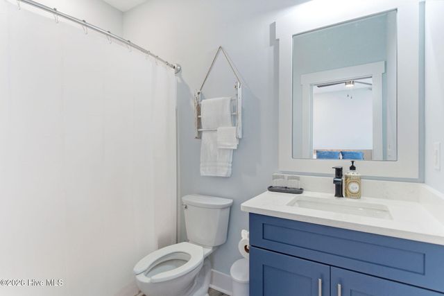 415 Carolina Beach Avenue N, Carolina Beach, NC 28428