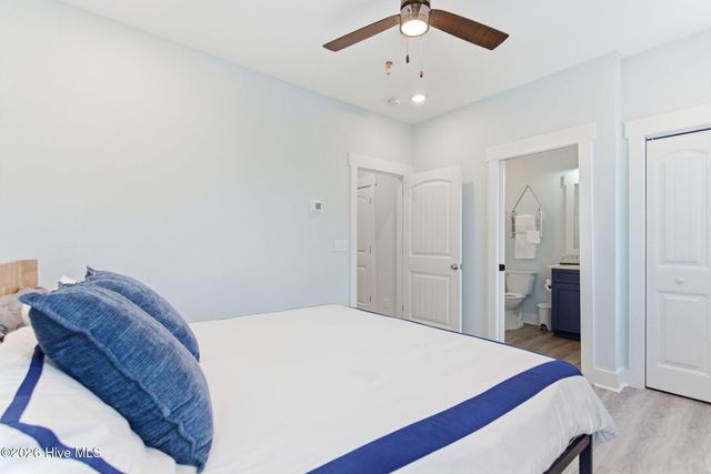 415 Carolina Beach Avenue N, Carolina Beach, NC 28428