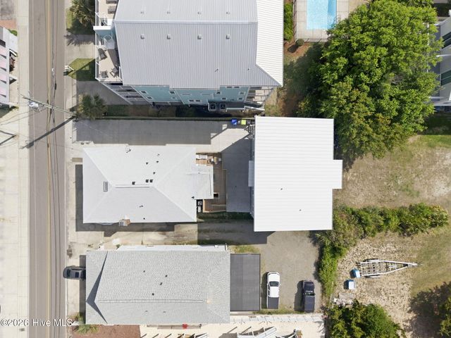 415 Carolina Beach Avenue N, Carolina Beach, NC 28428