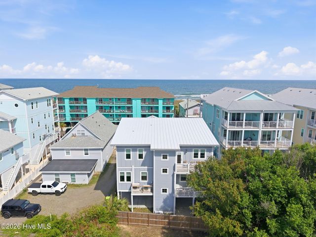415 Carolina Beach Avenue N, Carolina Beach, NC 28428