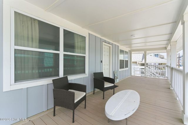 415 Carolina Beach Avenue N, Carolina Beach, NC 28428