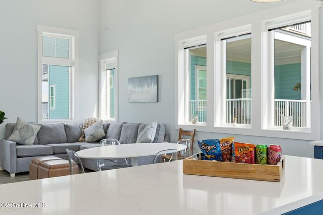 415 Carolina Beach Avenue N, Carolina Beach, NC 28428