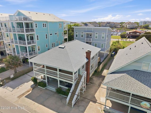 415 Carolina Beach Avenue N, Carolina Beach, NC 28428