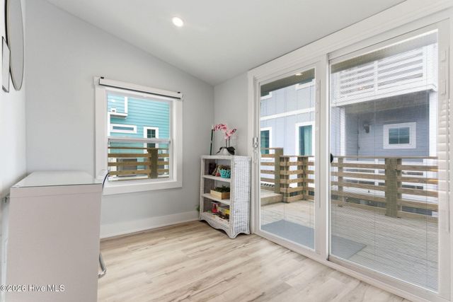415 Carolina Beach Avenue N, Carolina Beach, NC 28428