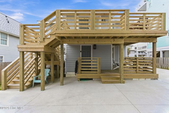 415 Carolina Beach Avenue N, Carolina Beach, NC 28428