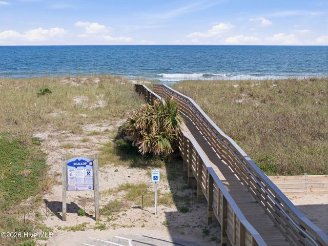 415 Carolina Beach Avenue N, Carolina Beach, NC 28428