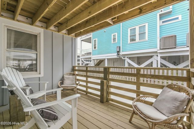 415 Carolina Beach Avenue N, Carolina Beach, NC 28428