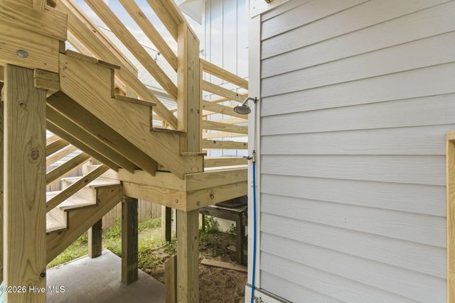 415 Carolina Beach Avenue N, Carolina Beach, NC 28428