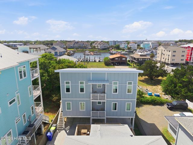 415 Carolina Beach Avenue N, Carolina Beach, NC 28428