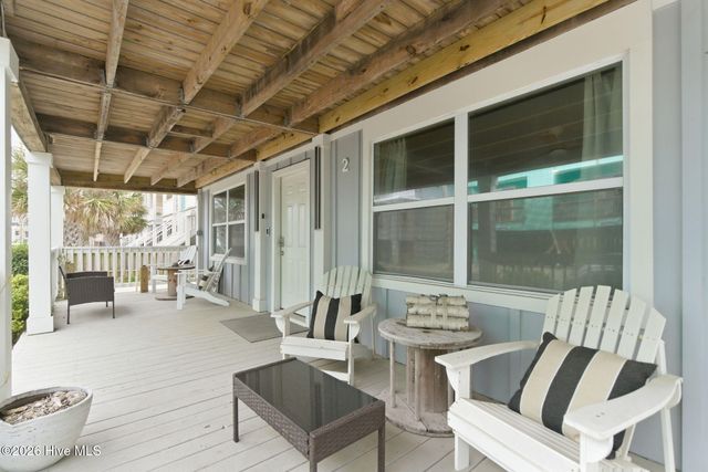 415 Carolina Beach Avenue N, Carolina Beach, NC 28428