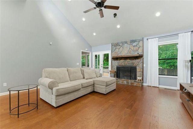 3962 N Indian Circle NW, Kennesaw, GA 30144