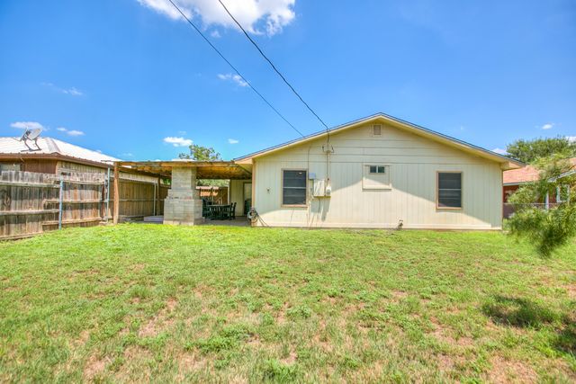 901 E 42nd Street, San Angelo, TX 76903