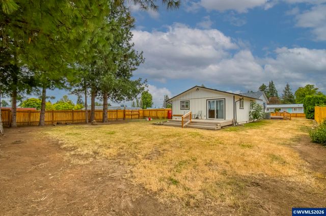 1656 NE McDaniel Ln, Mcminnville, OR 97128