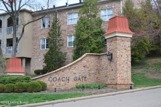 5800 Coach Gate Wynde 324, Louisville, KY 40207