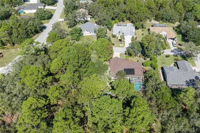 2 Ipomoea Court, Homosassa, FL 34446