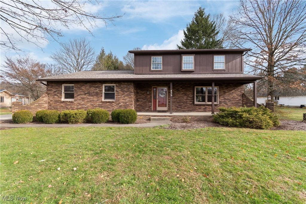 839 Skyside Drive, Clinton, OH 44216