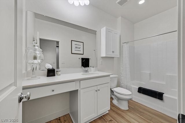 7196 DEER COVE Court, Las Vegas, NV 89113