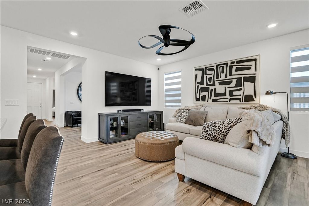 7196 DEER COVE Court, Las Vegas, NV 89113 — photo 4