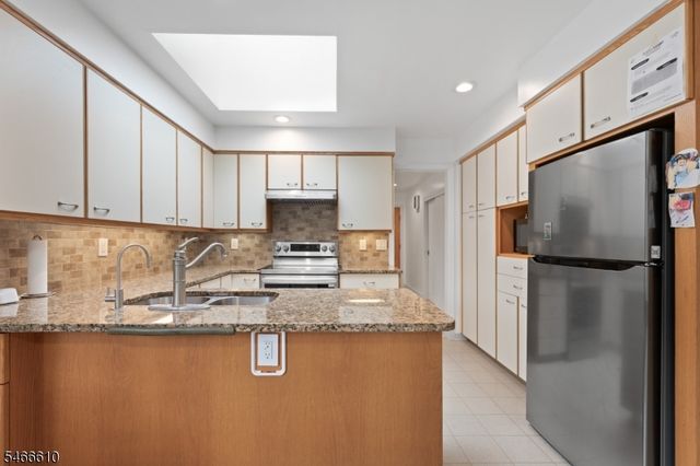 41 Jamestown Rd, Montgomery Twp., NJ 08502