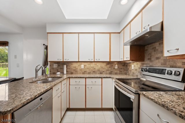 41 Jamestown Rd, Montgomery Twp., NJ 08502