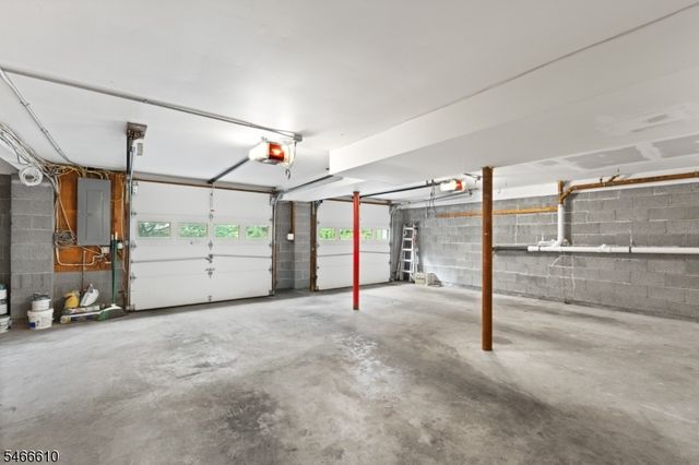 41 Jamestown Rd, Montgomery Twp., NJ 08502
