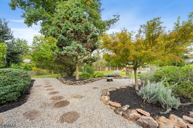 41 Jamestown Rd, Montgomery Twp., NJ 08502