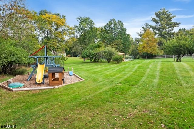 41 Jamestown Rd, Montgomery Twp., NJ 08502