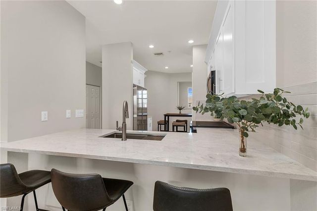8335 Whisper Trace WAY 205, Naples, FL 34114
