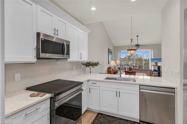 8335 Whisper Trace WAY 205, Naples, FL 34114