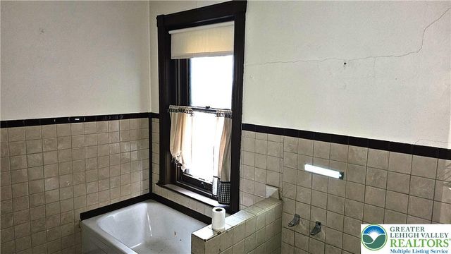 415 Stoneman Street, Bethlehem City, PA 18015