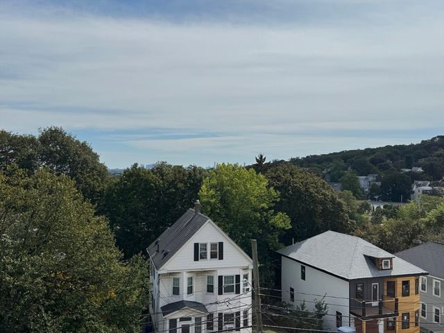 14 Park Ave Ext, Arlington, MA 02474