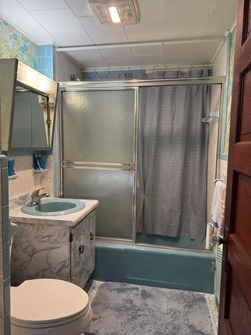 14 Park Ave Ext, Arlington, MA 02474