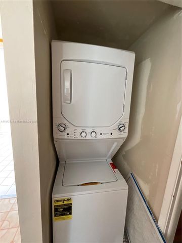 600 NE 36th St 817, Miami, FL 33137